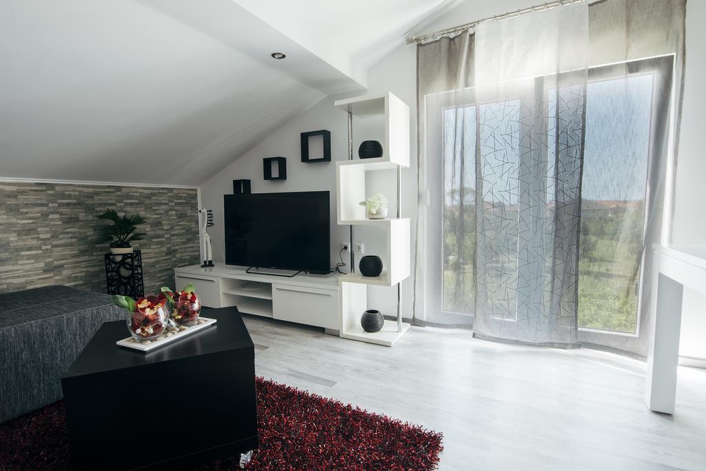 Apartment Dominik Bibinje Exterior photo
